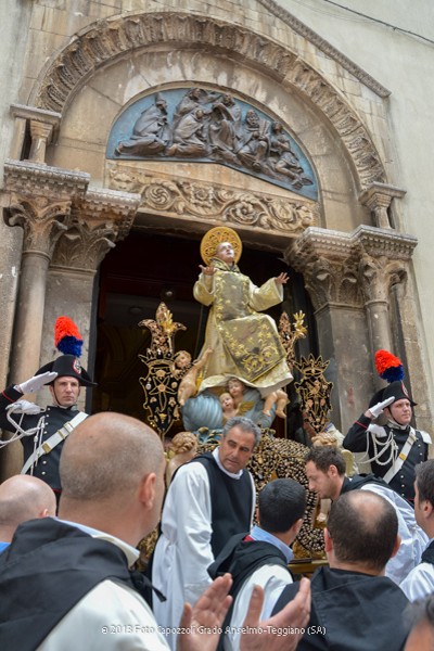 L’inizio della processione di San Cono