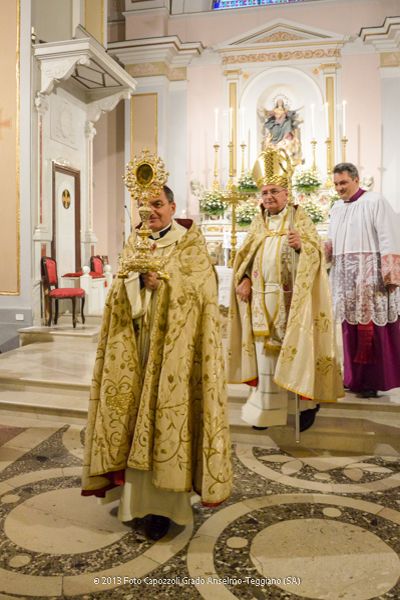 Processione della reliquia di San Cono