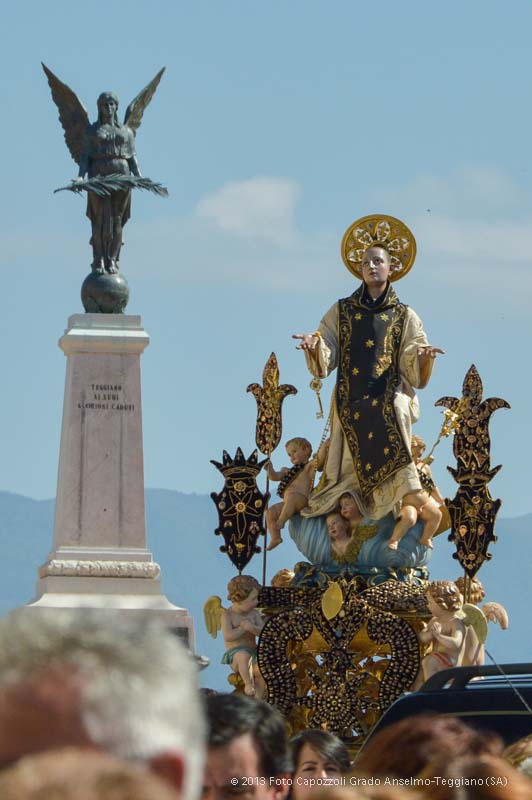 San Cono e il monumento ai caduti