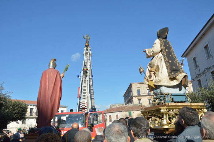 Deposizione omaggio floreale