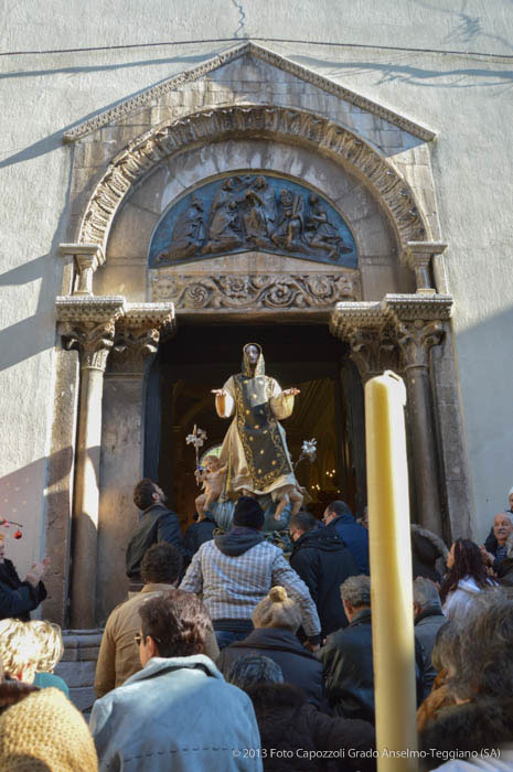 San Cono di ritorno dalla processione