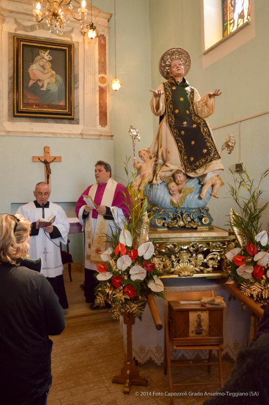 Durante la messa a Piedimonte