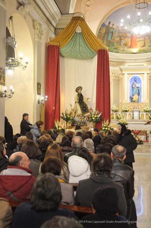 Fedeli raccolti in preghiera a San Marco
