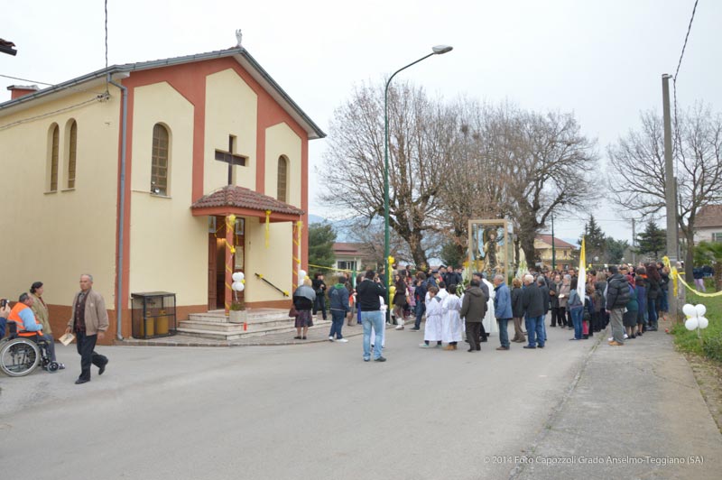 Sosta davanti la chiesa di San Raffaele