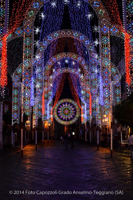 Luminarie Tricentenario Statua di San Cono 06