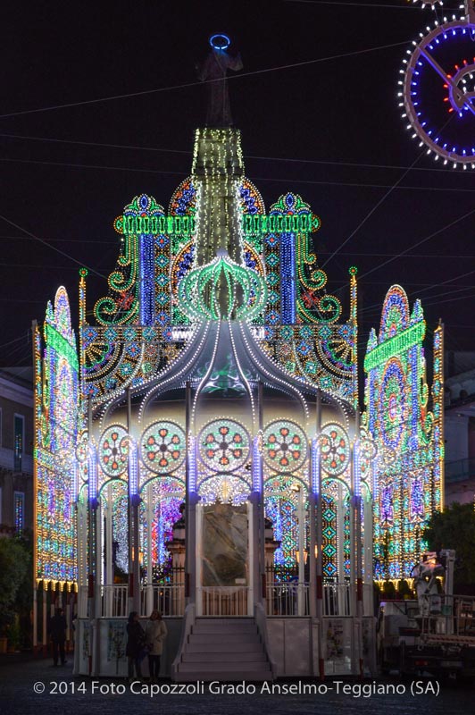 Luminarie Tricentenario Statua di San Cono 09